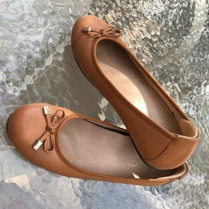 Vionic Minna Mina ballet flats shoes size 8 tan/light brown